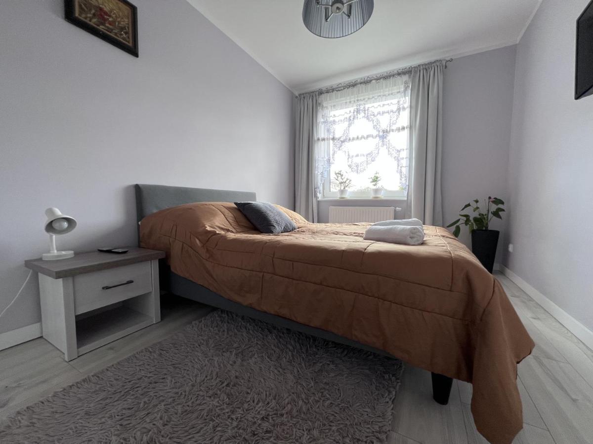 Apartament Z Tarasem Na Osiedlu Rakownica Jelenia Góra Exterior foto